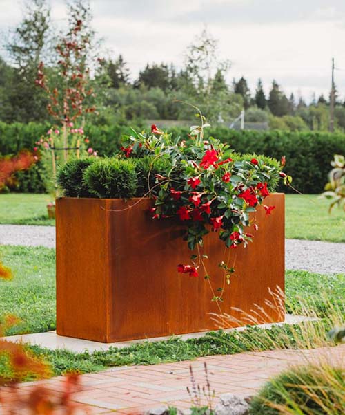 Flower pot