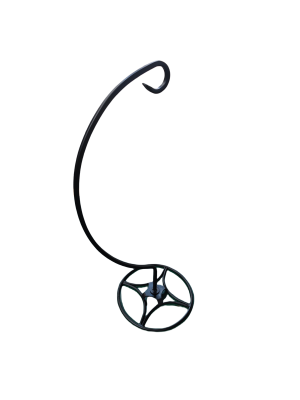 Verdant Elegance on Display: Outdoor Iron Shepherd Hooks Showcase Floral Artistry